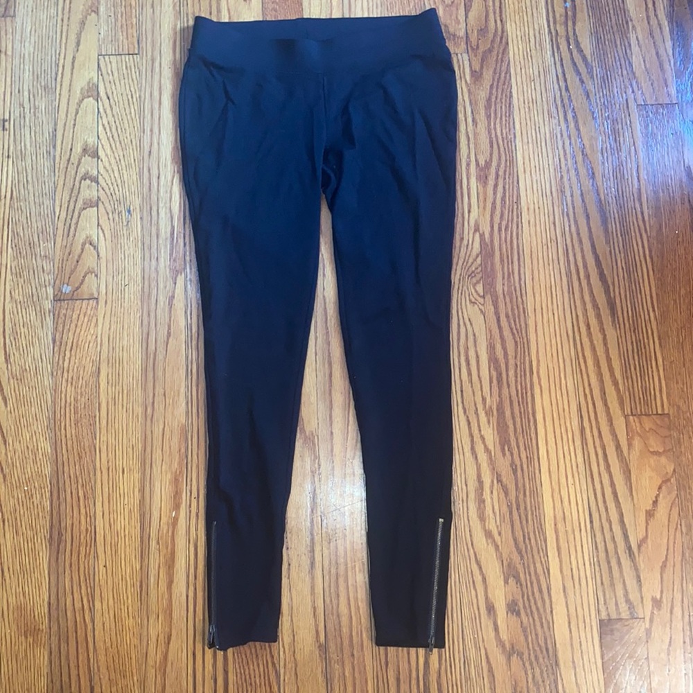 Leggings.